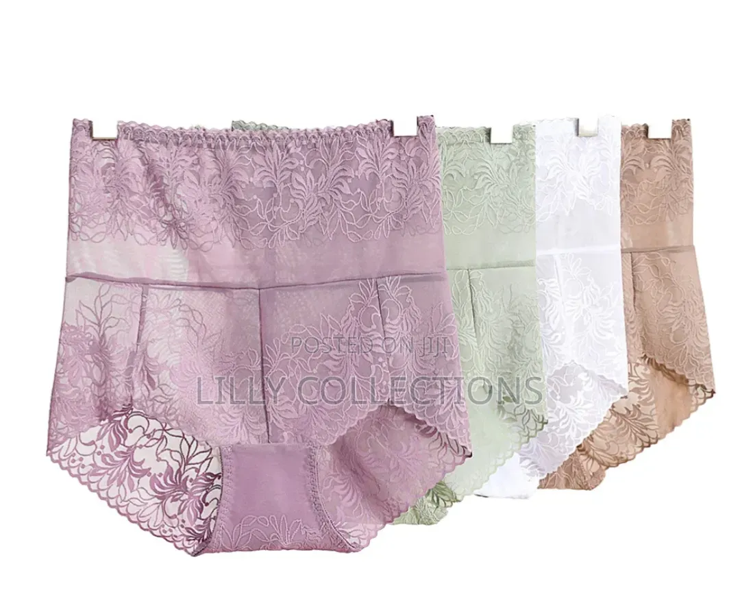 Adozen of Highwaisted Lace Knickerd