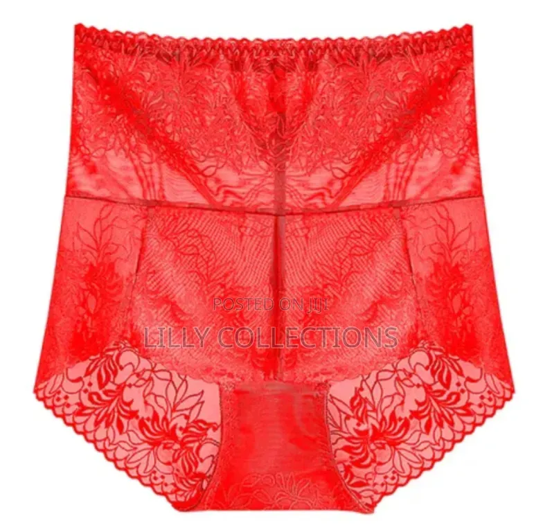 Adozen of Highwaisted Lace Knickerd