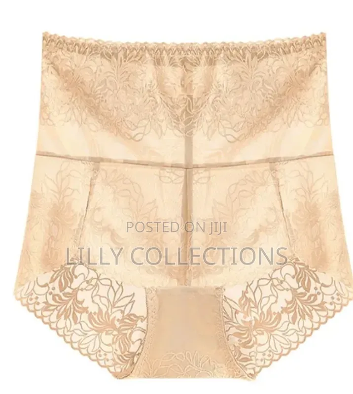 Adozen of Highwaisted Lace Knickerd