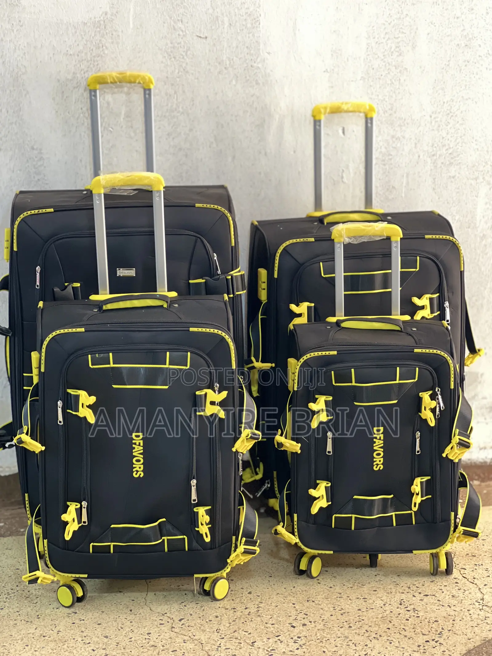 4 Pieces Dfavors Suitcase