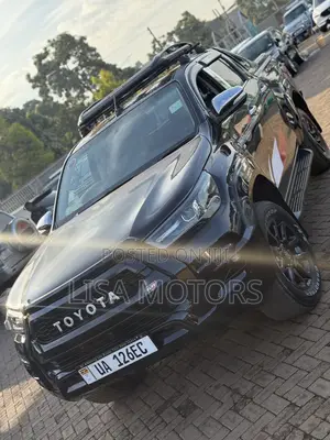 Toyota Hilux Revo Double Cab Deisel 2.8 AWD 2017 Black