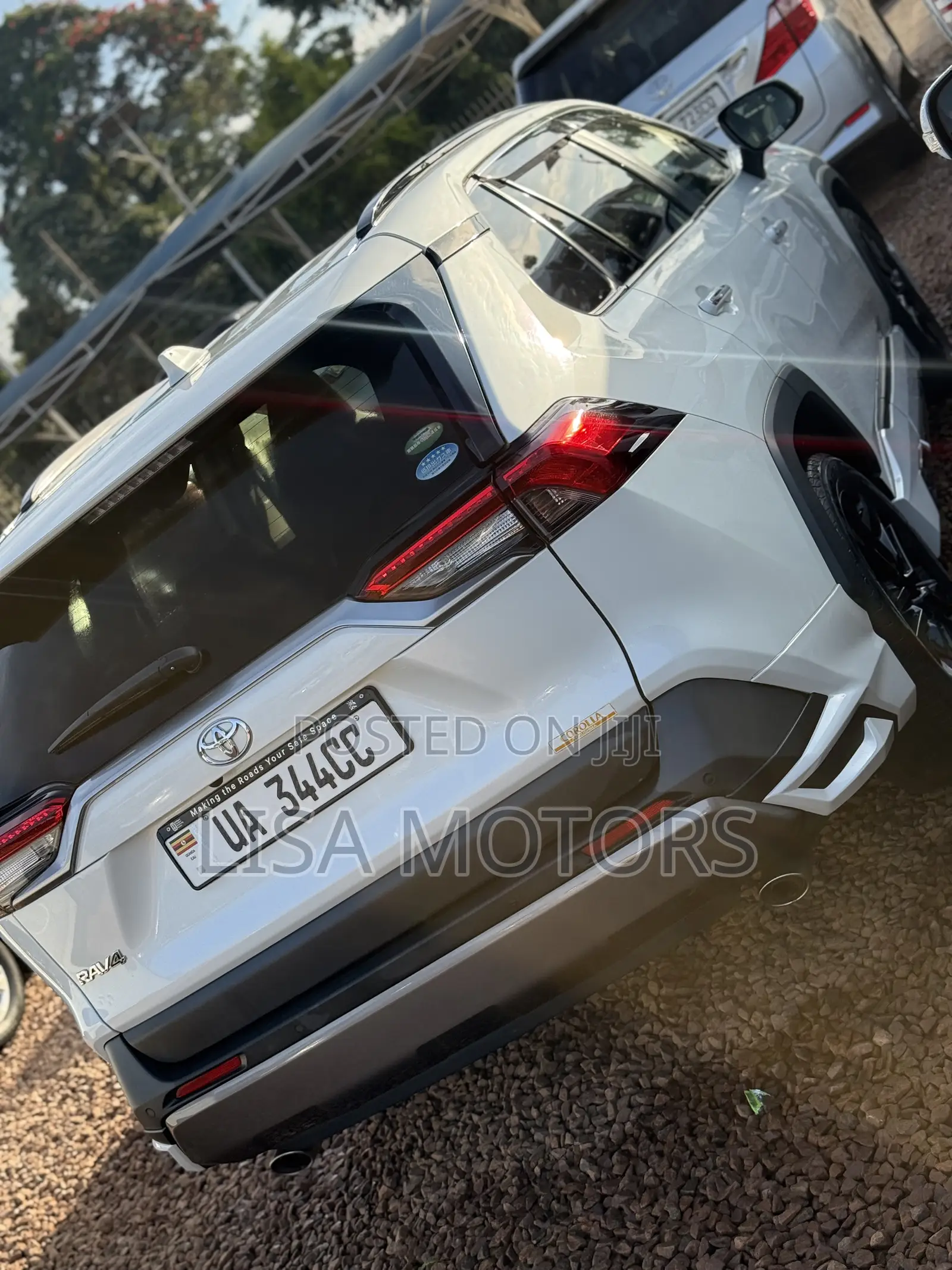 Toyota RAV4 Adventure 2019 White