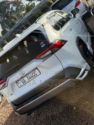 Toyota RAV4 Adventure 2019 White