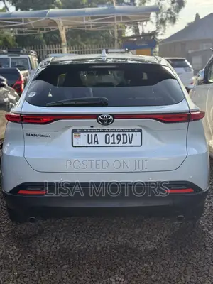 Toyota Harrier 2.0 4WD 2020 White