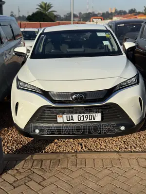Toyota Harrier 2.0 4WD 2020 White