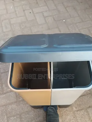Plastic Dual-Compartment Pedal Recycling Bin