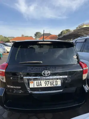 Toyota Vanguard 2010 Black
