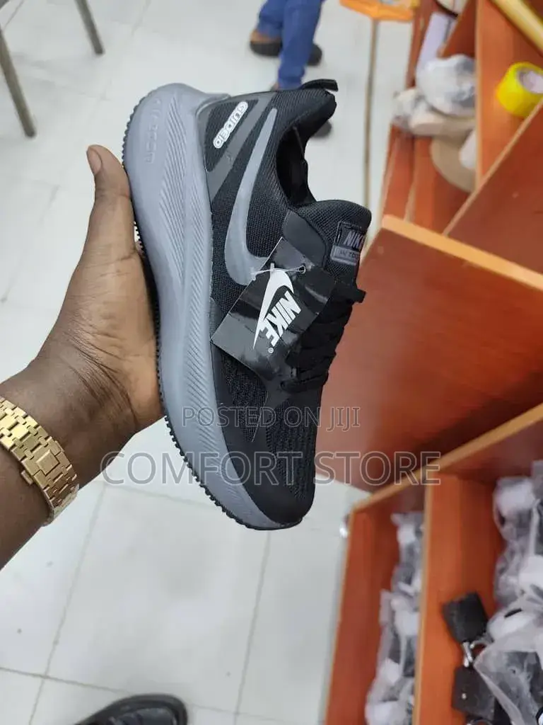 Sports Running Sneakers in Nike Shoes