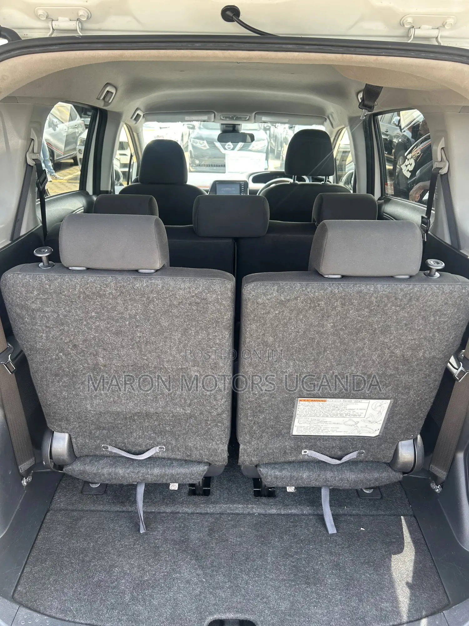 Toyota Sienta 1.5 AWD (6-seater) 2017 White