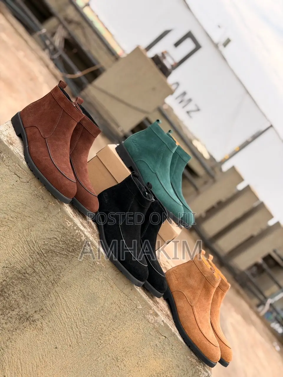 Classic Men Suede Clarks Ankle Boots With Side Zippers in Stock