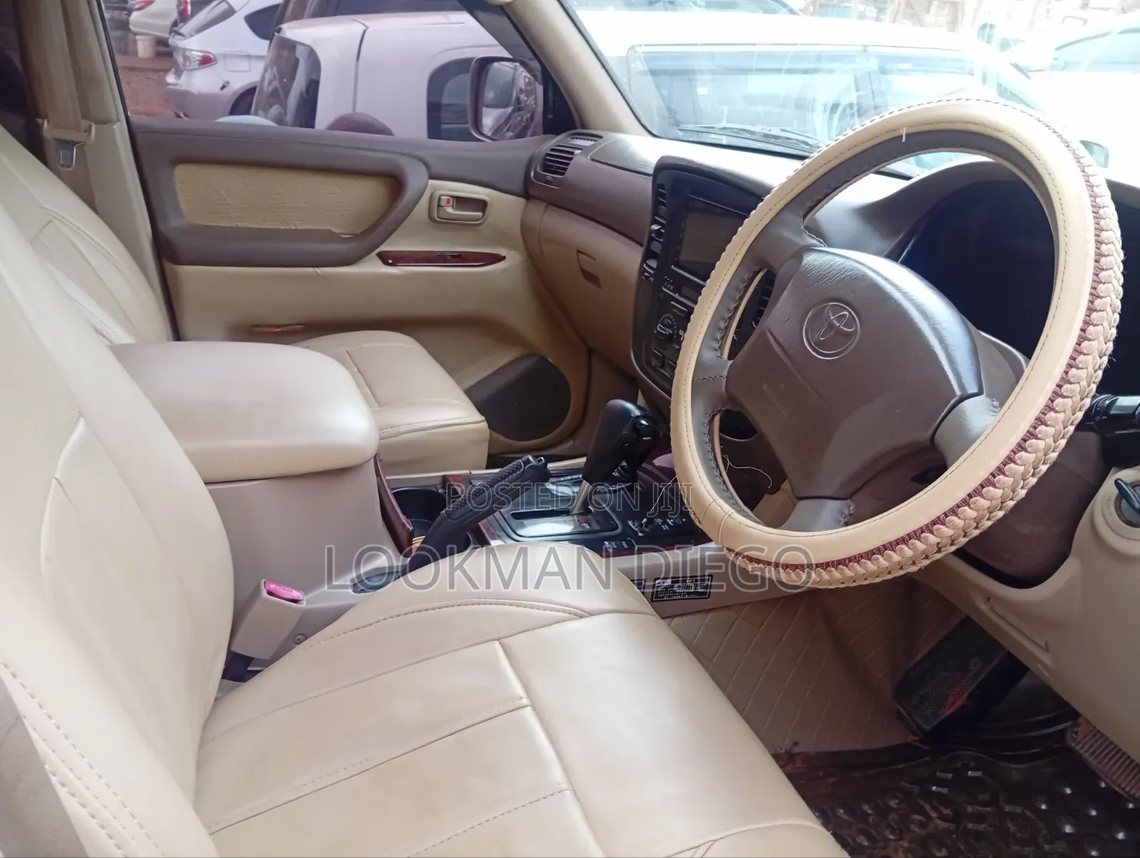 Toyota Land Cruiser Cygnus 4.7 2004 Gold