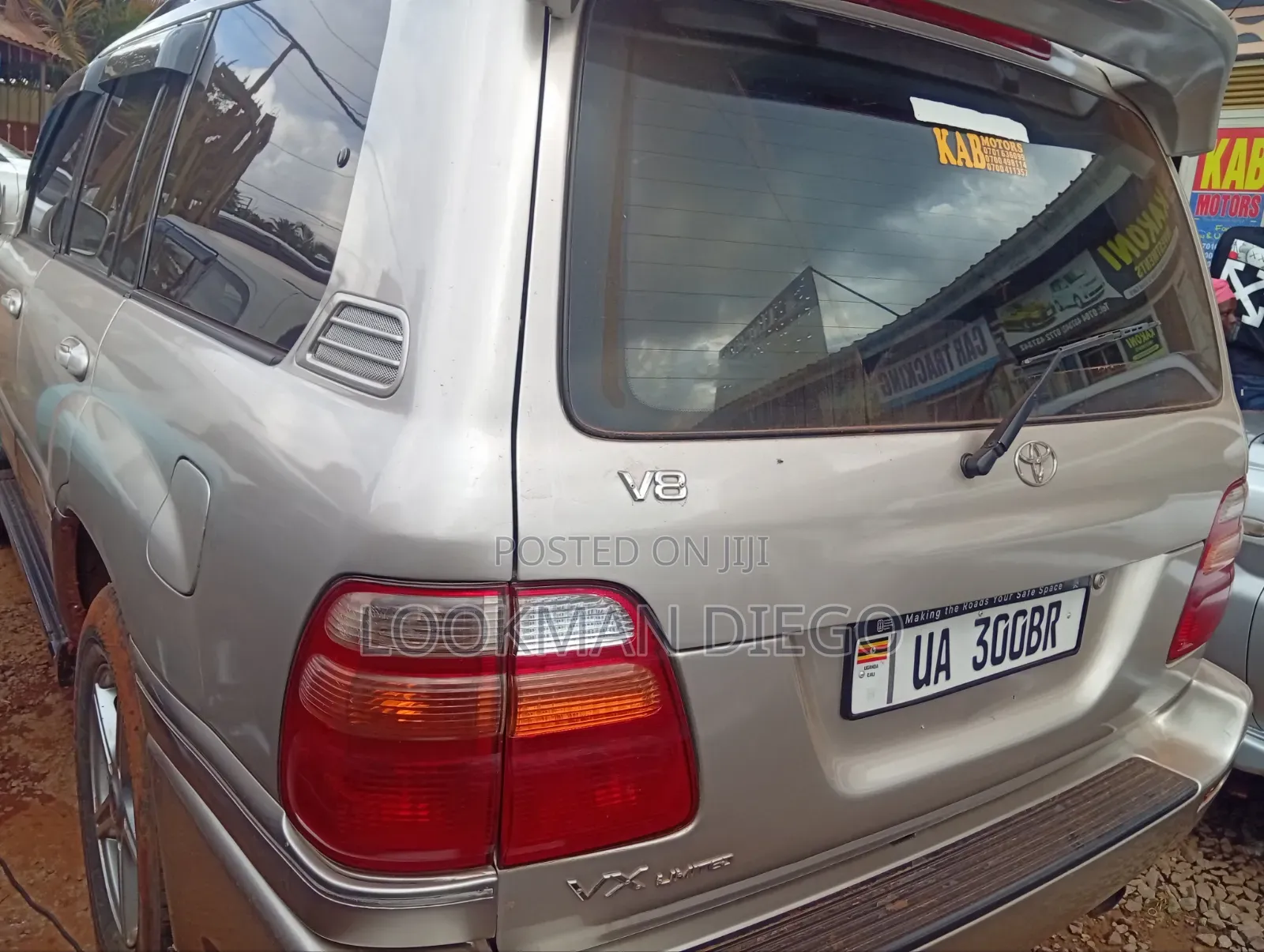 Toyota Land Cruiser Cygnus 4.7 2004 Gold