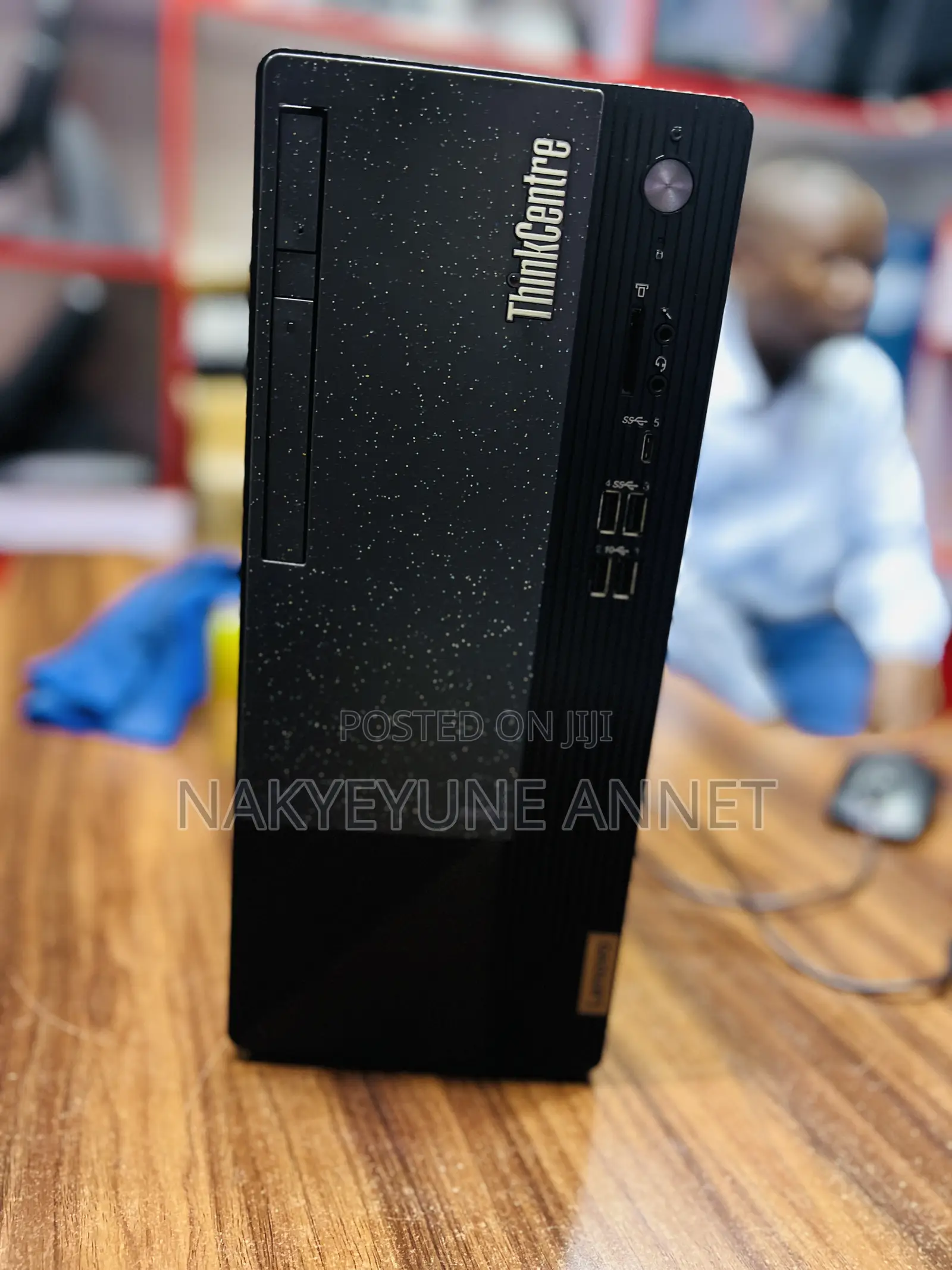 New Lenovo ThinkCentre Neo 50T 8GB Intel Core i3 HDD 1T