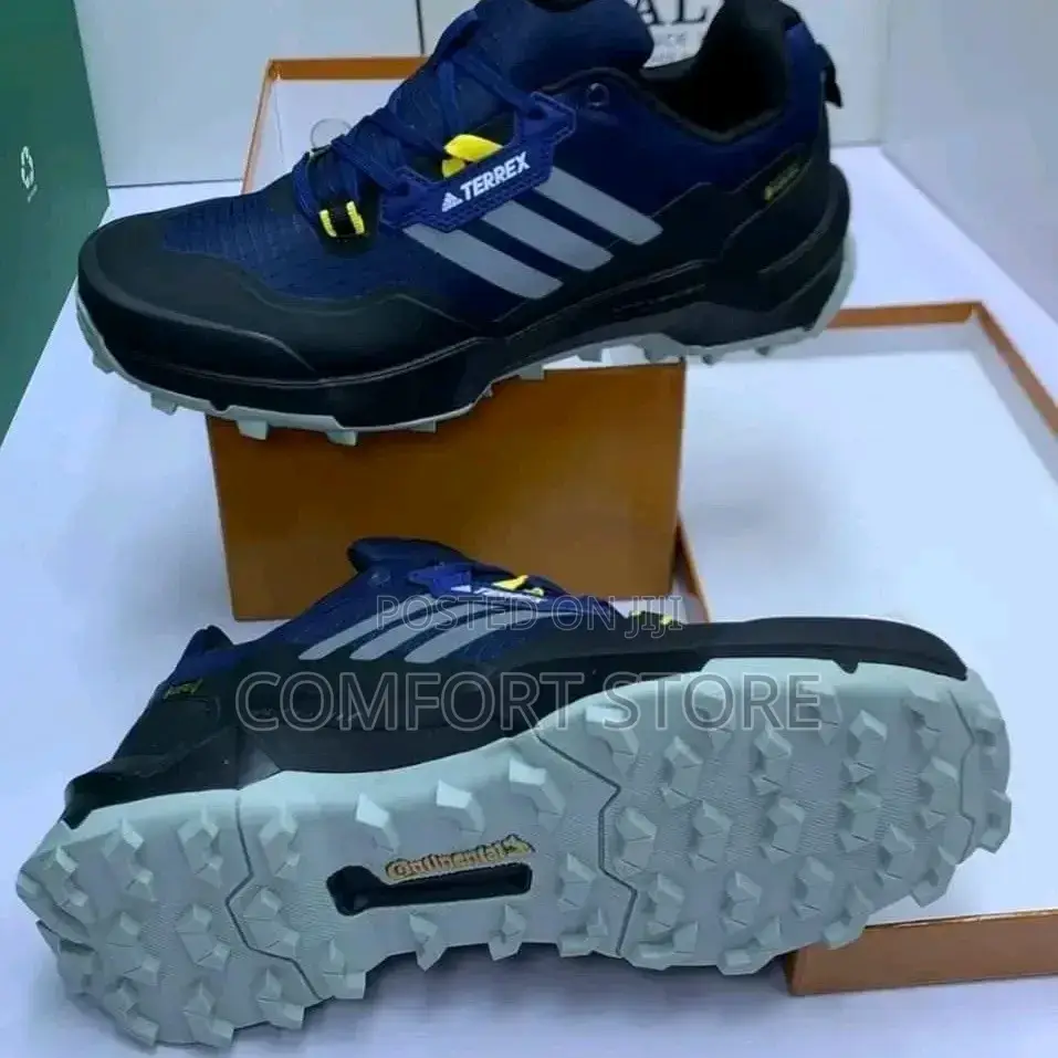 Comfortable Soft Lining Zipper Cow Leather Sneakers