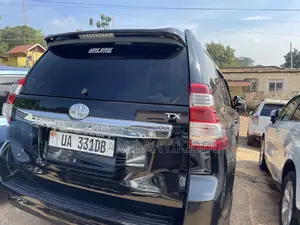 Toyota Land Cruiser Prado 2015 Black