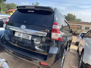 Toyota Land Cruiser Prado 2015 Black