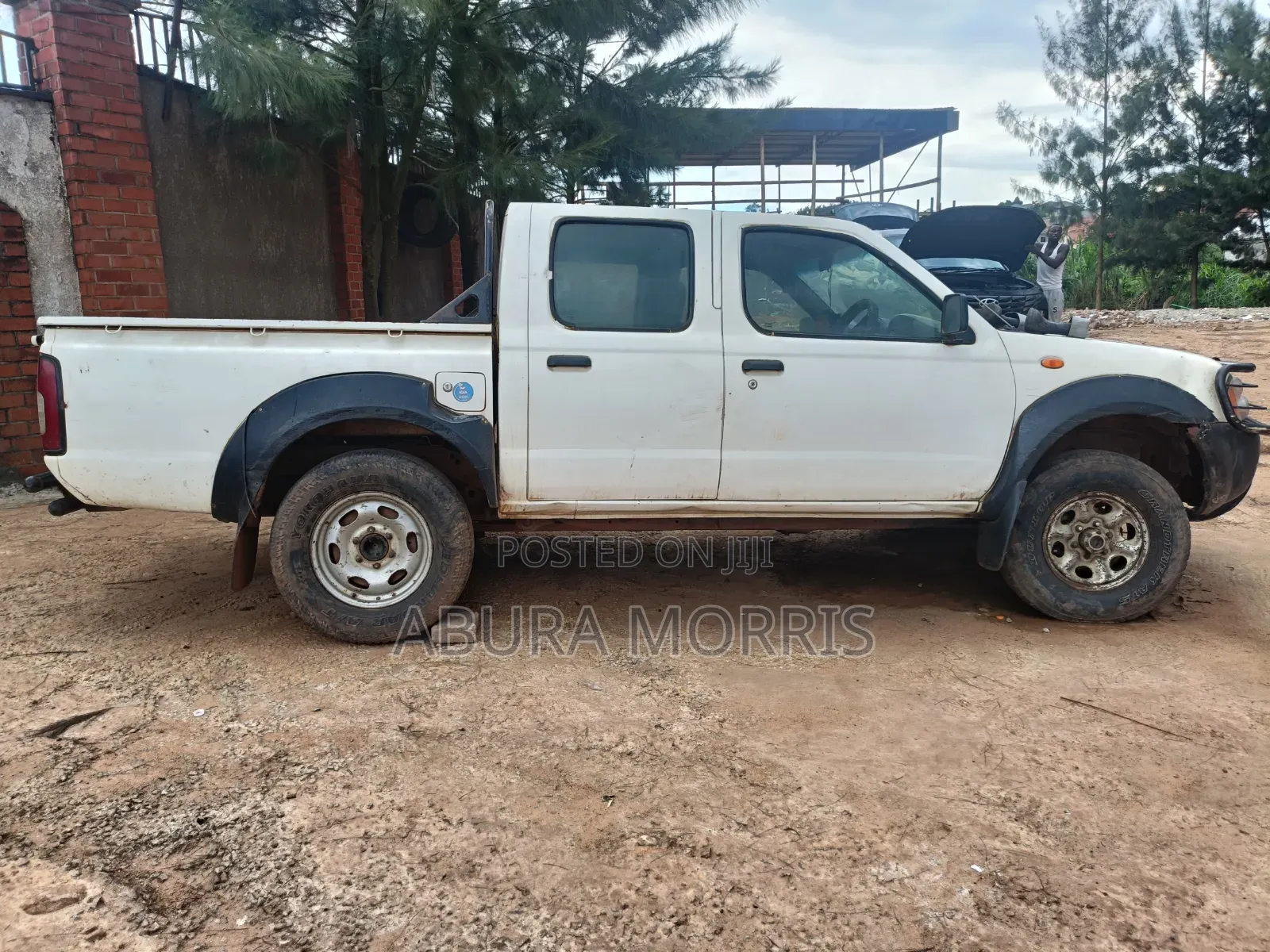 Nissan NP300 2010 White