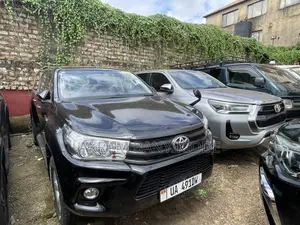 Toyota Hilux 2018 Black