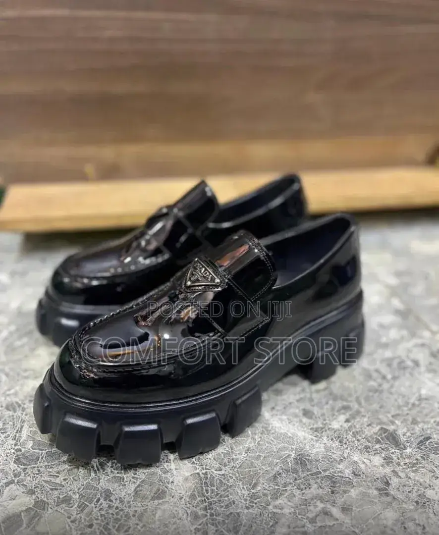 Shinny High Soles Shoes for Students