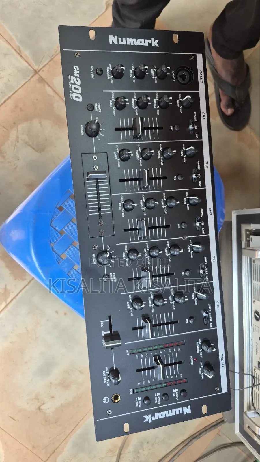 Numark Cm200