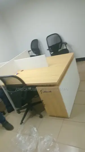 Morden Work Station Desk
