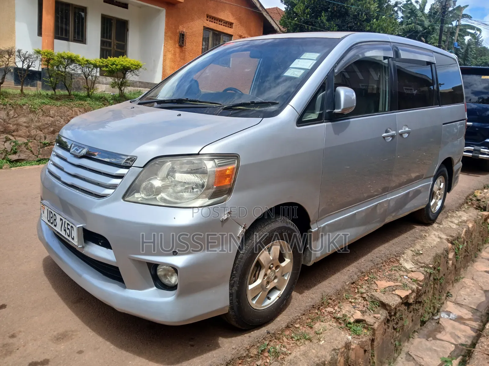 Toyota Noah 2007 Silver