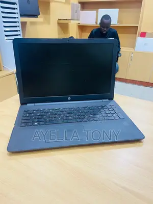 New Laptop HP 15 8GB Intel Core i7 SSHD (Hybrid) 500GB