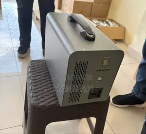 Vestwoods 1000w Portable Power Station by Haier Energy.