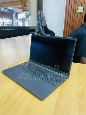New Laptop Dell Inspiron 15 8GB Intel Core i5 SSD 512GB