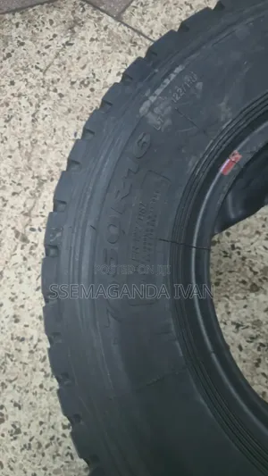 750r16 Coater and Canter Highway Front 14 Ply Tyres