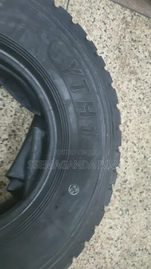 750r16 Coater and Canter Highway Front 14 Ply Tyres