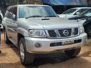 Nissan Patrol 2017 Silver
