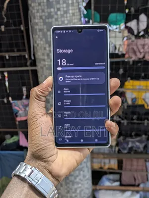 Sharp Aquos R8s pro 256 GB White