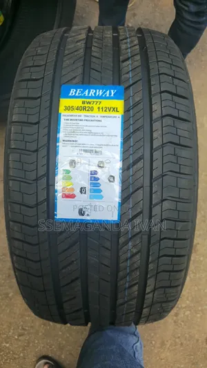 305/40r20 Low Profile Sport Bearway Tyres