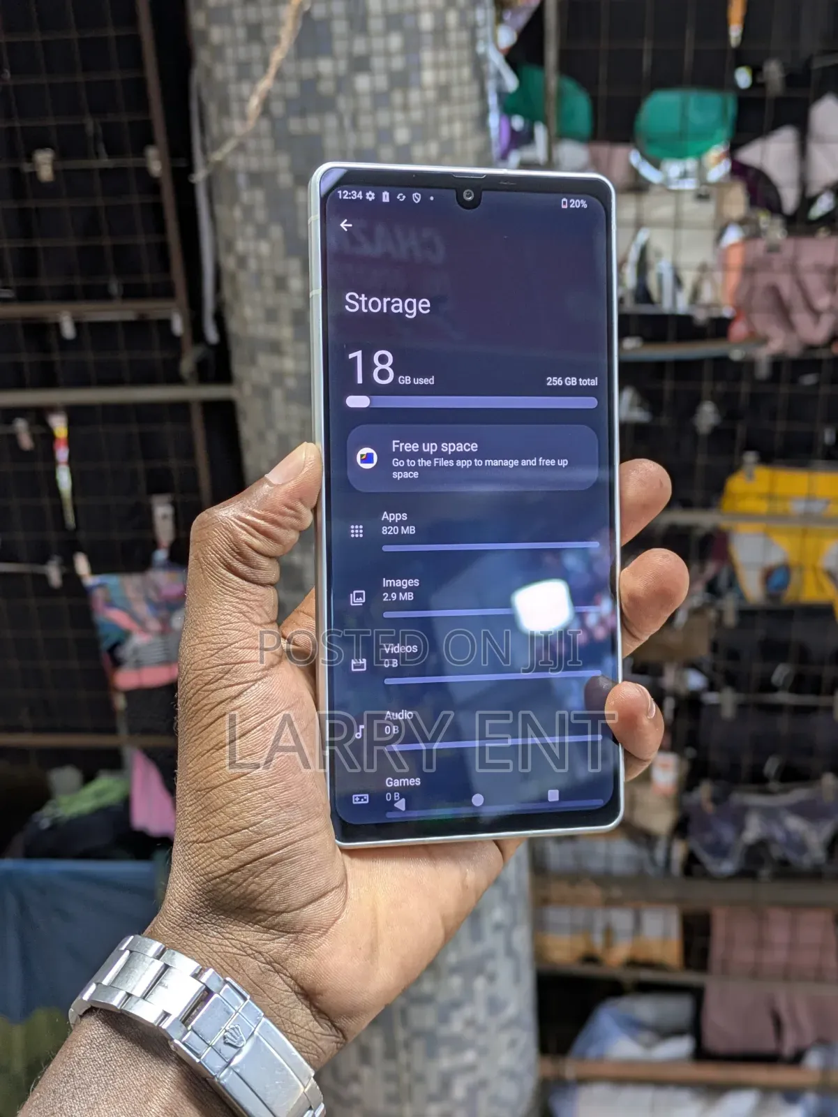 Sharp Aquos R8s pro 256 GB White