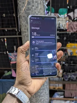 Sharp Aquos R8s pro 256 GB White