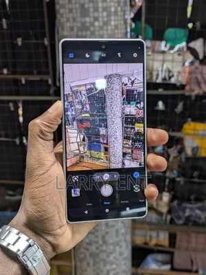 Sharp Aquos R8s pro 256 GB White