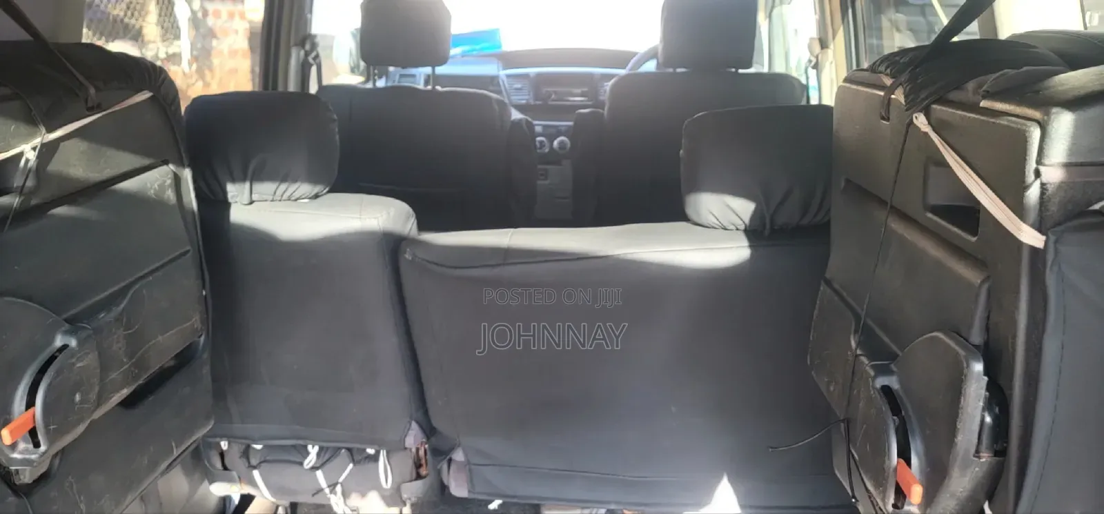 Toyota Noah 2.0 FWD (8 Seater) 2002 Silver