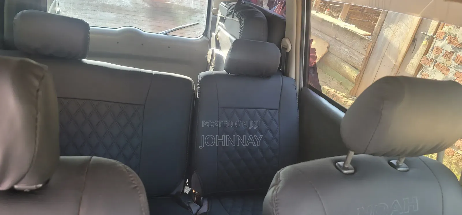 Toyota Noah 2.0 FWD (8 Seater) 2002 Silver