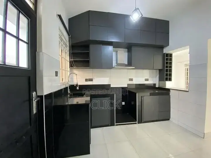 2bdrm Apartment in Makindye for rent