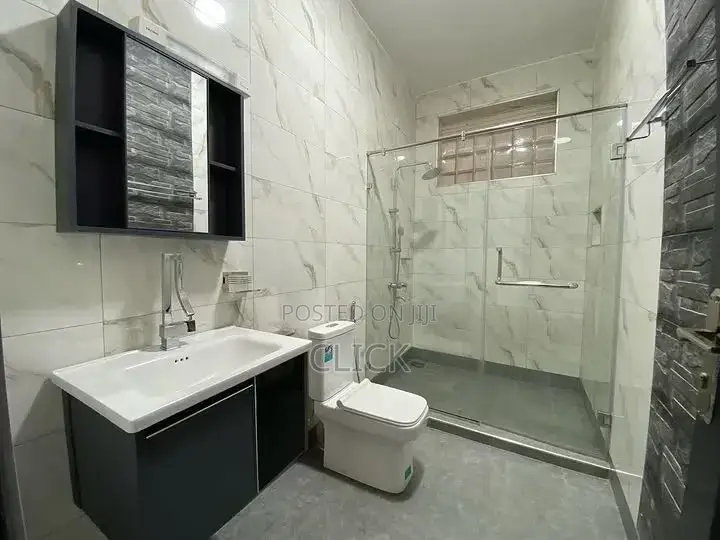 2bdrm Apartment in Makindye for rent