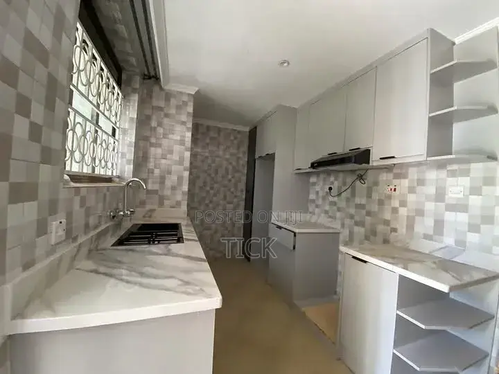2bdrm Apartment in Makindye for rent