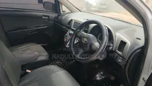 Toyota Wish 2007 Silver