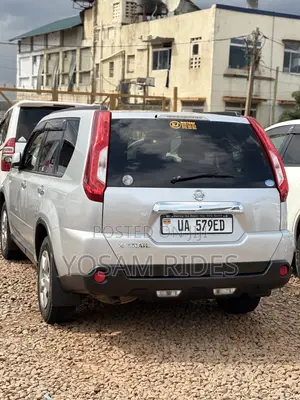 Nissan X-Trail 2.0 Petrol XE 2010 Silver