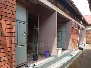 10bdrm Duplex in Nansana, Central Division for sale