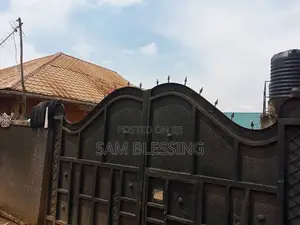 10bdrm Duplex in Nansana, Central Division for sale