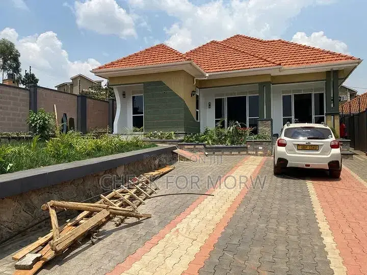 4bdrm Duplex in Kisaasi, Nakawa for sale