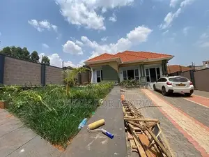 4bdrm Duplex in Kisaasi, Nakawa for sale