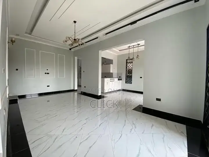 4bdrm Duplex in Kisaasi, Nakawa for sale