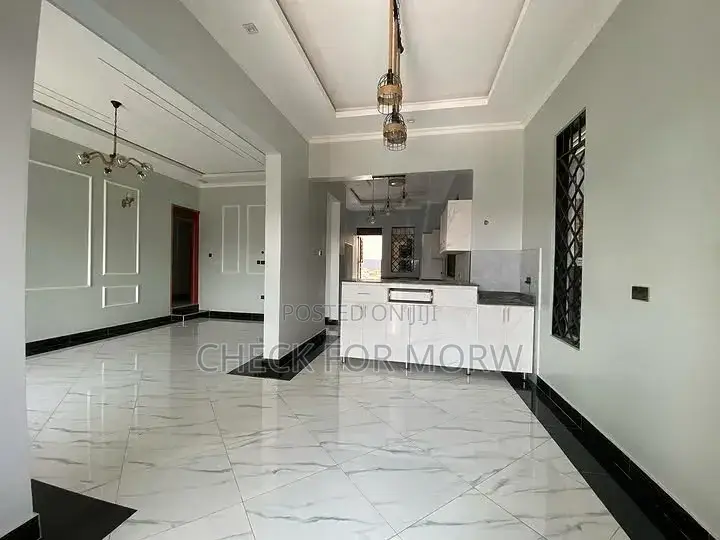 4bdrm Duplex in Kisaasi, Nakawa for sale